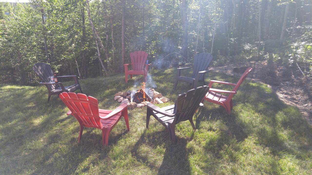 Résidence touristique Lodge des Bois Saint-Félix-d'Otis Esterno foto
